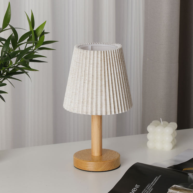 Nordic Minimalist Table Lamp made of solid oak with pleated fabric shade