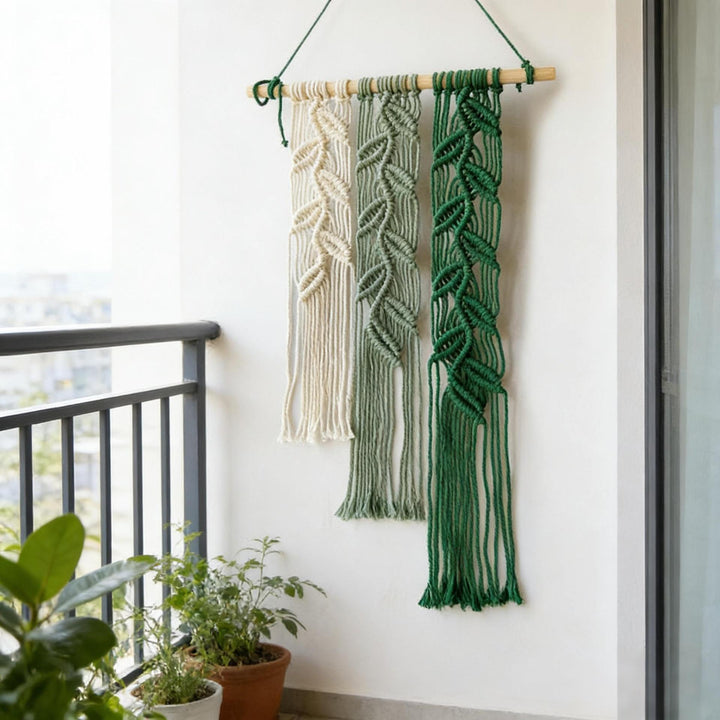 Leaf Pattern Macrame Wall Hanging