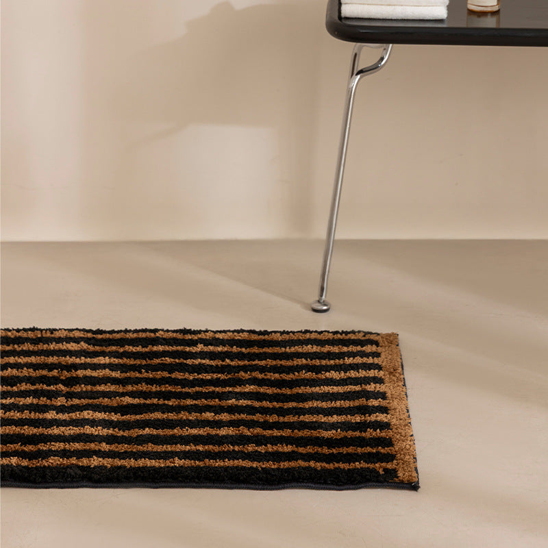 Coconut and polypropylene doormat with non-slip latex backing and striped structure