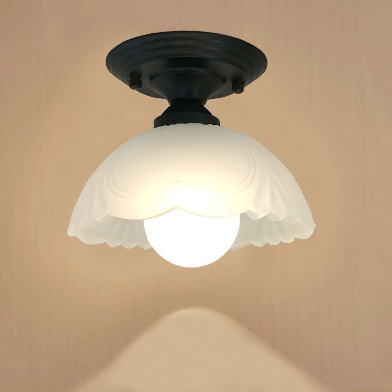 Vintage-inspired flower ceiling light