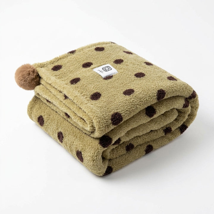 Soft Plush Dot Pattern Throw Blanket