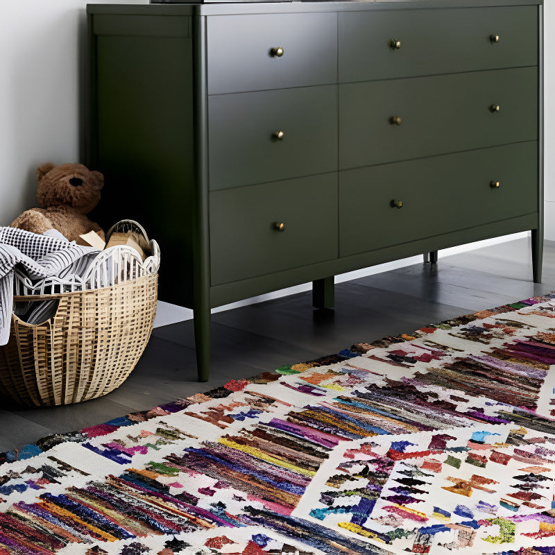 Playful storage basket with wave edge
