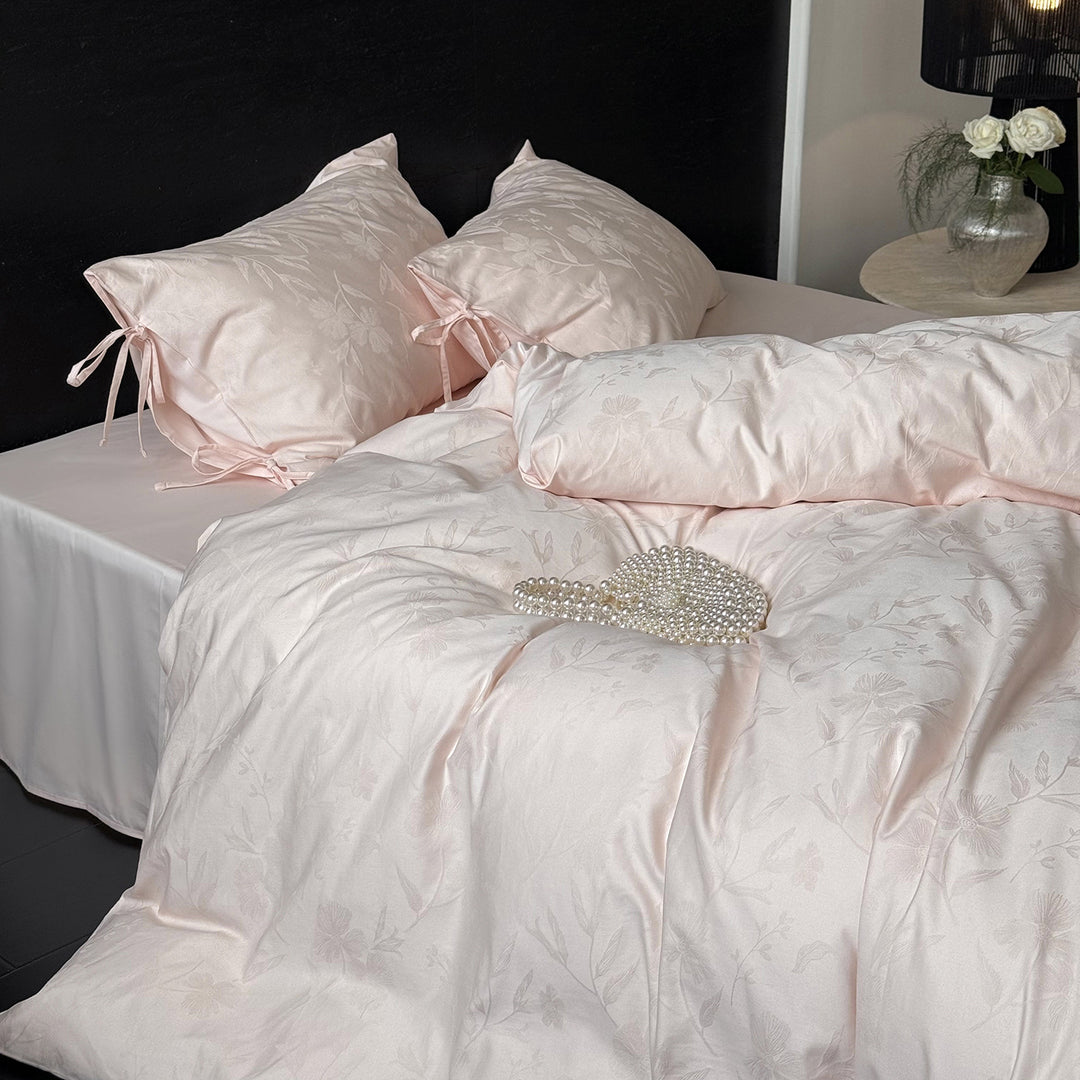 Luxurious Silk Bedding Set Avarnia