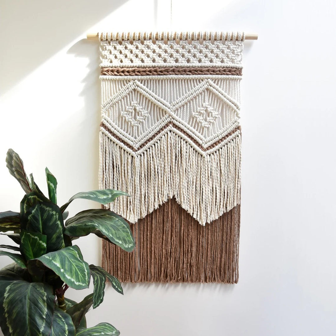 Macramé wall decoration with creative fringes