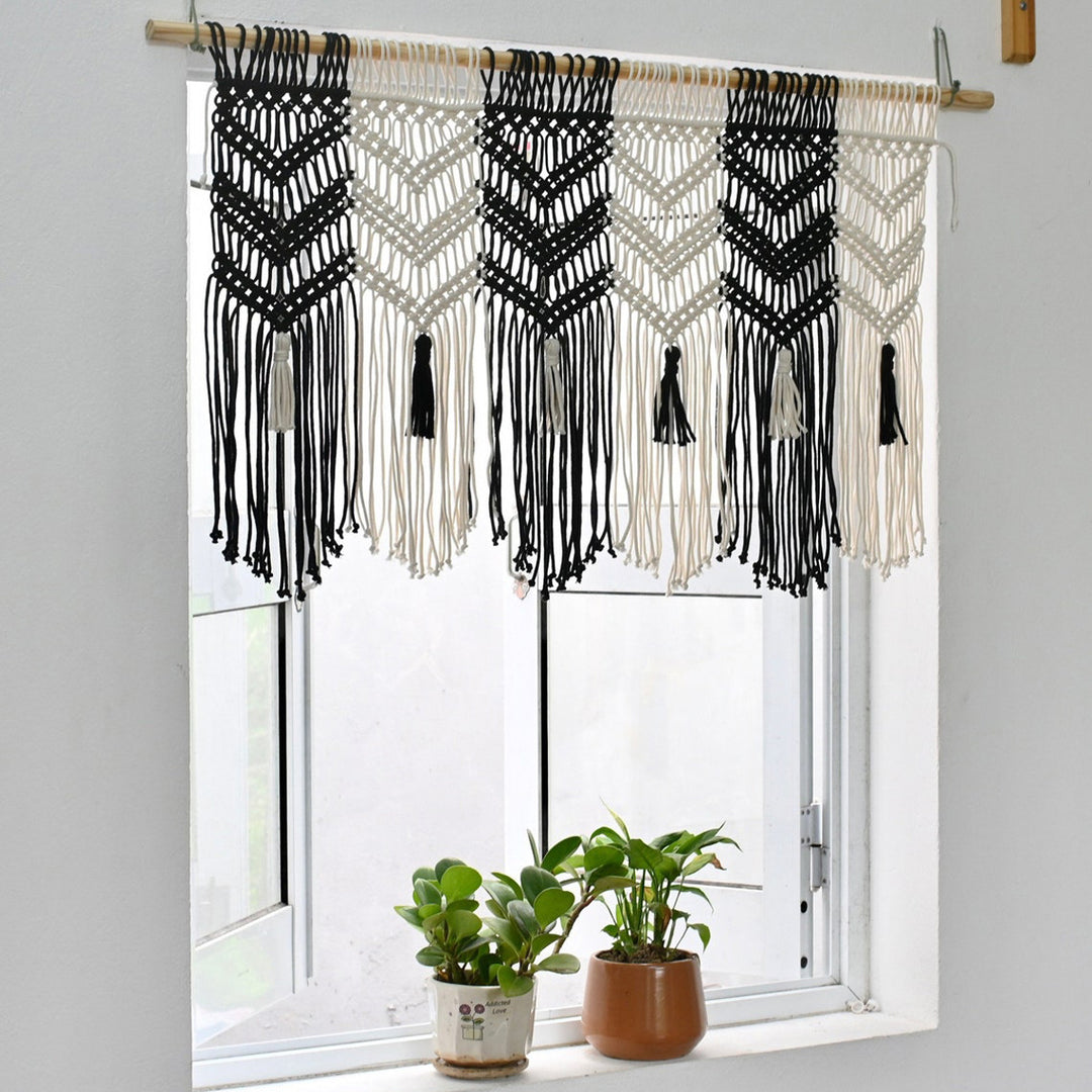 Macrame Wall Tapestry with Decorative Tassels