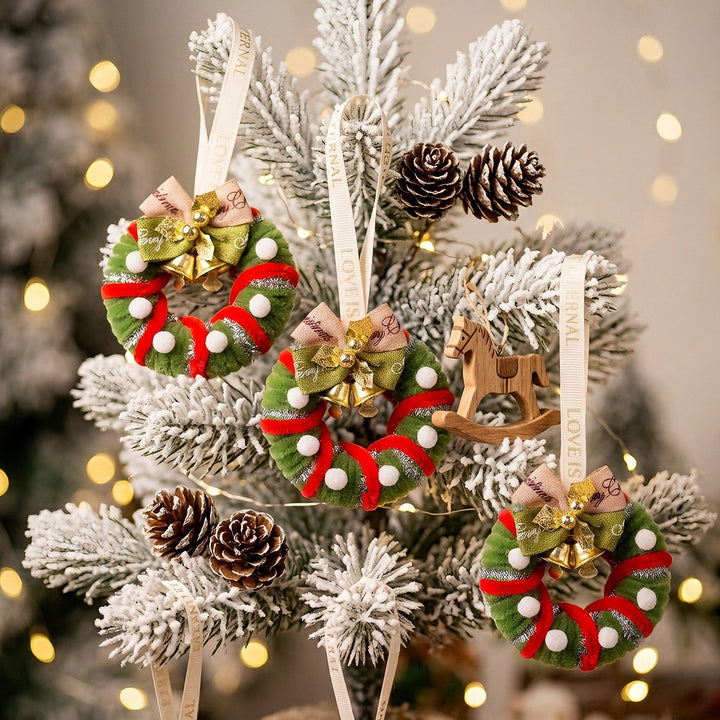 Christmas wreath decoration
