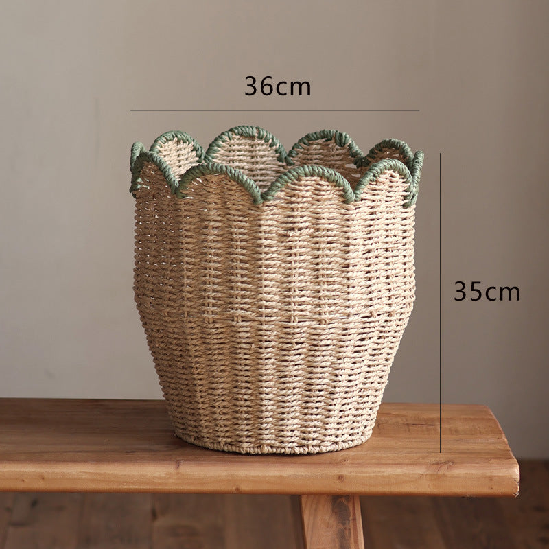 Stylish storage basket with wave edge