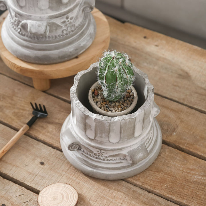 Stylish plant pot