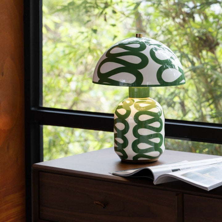 Artistic table lamp