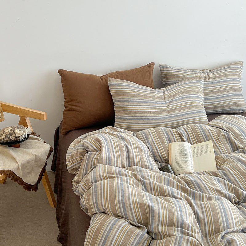 Decorative Textured Reversible Quilt Set Avarnia