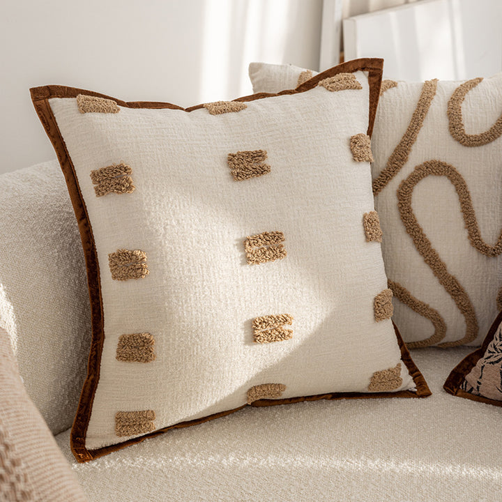 Geometric Patterned Throw Cushion