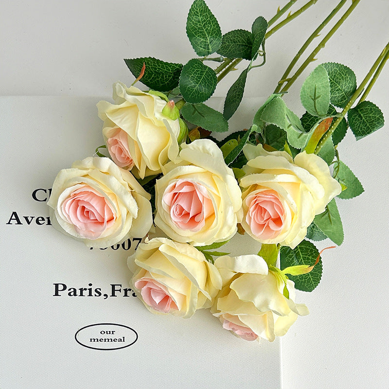 Decorative Realistic Rose Bouquet