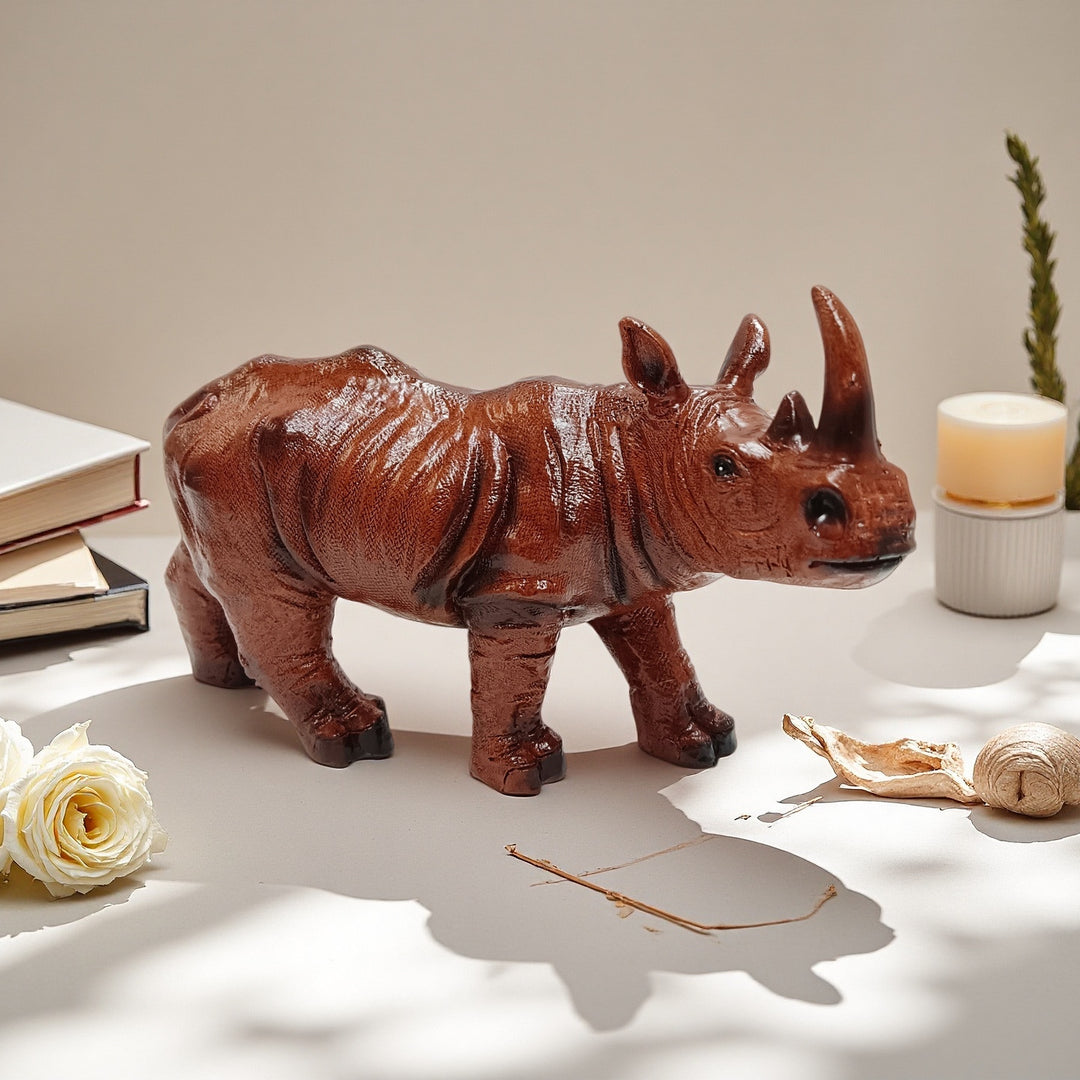 Decorative bull figure made of high-quality synthetic resin