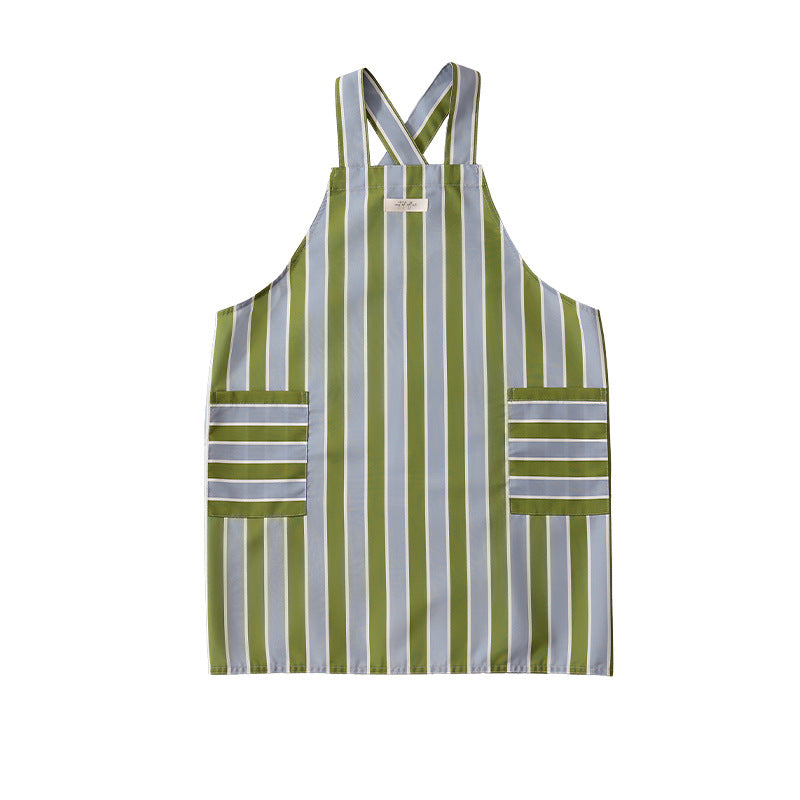 Adjustable kitchen apron with cross straps and patch pockets