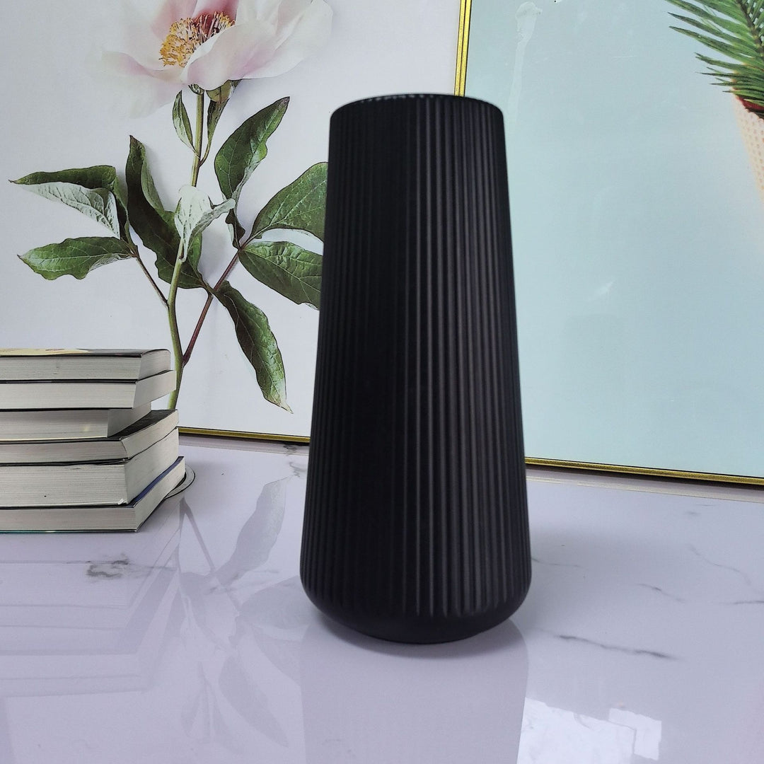 Textured Ribbed Decorative Vase Set