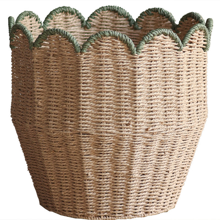 Stylish storage basket with wave edge