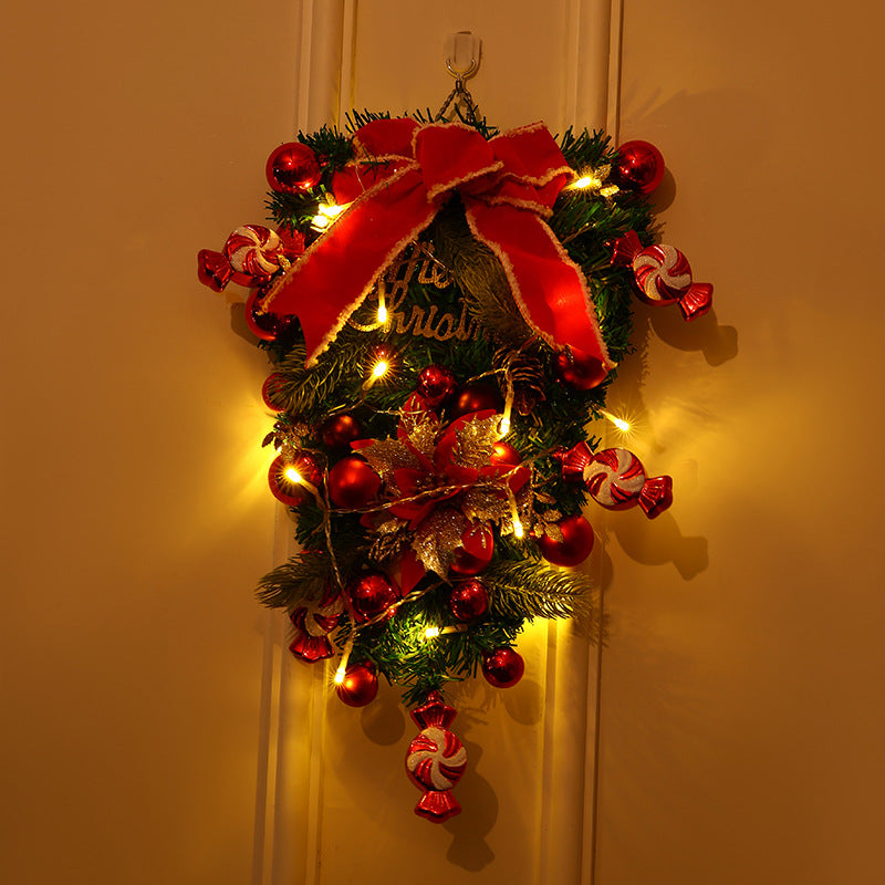 Festive Christmas Wreath Decoration
