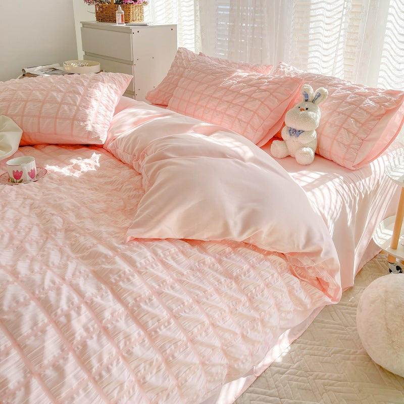 Luxurious Quilted Bedding Set