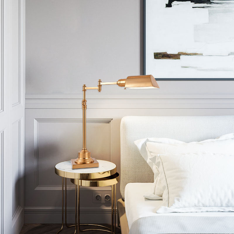 Desk lamp
