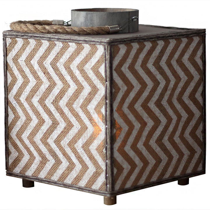 Decorative lantern with zigzag pattern