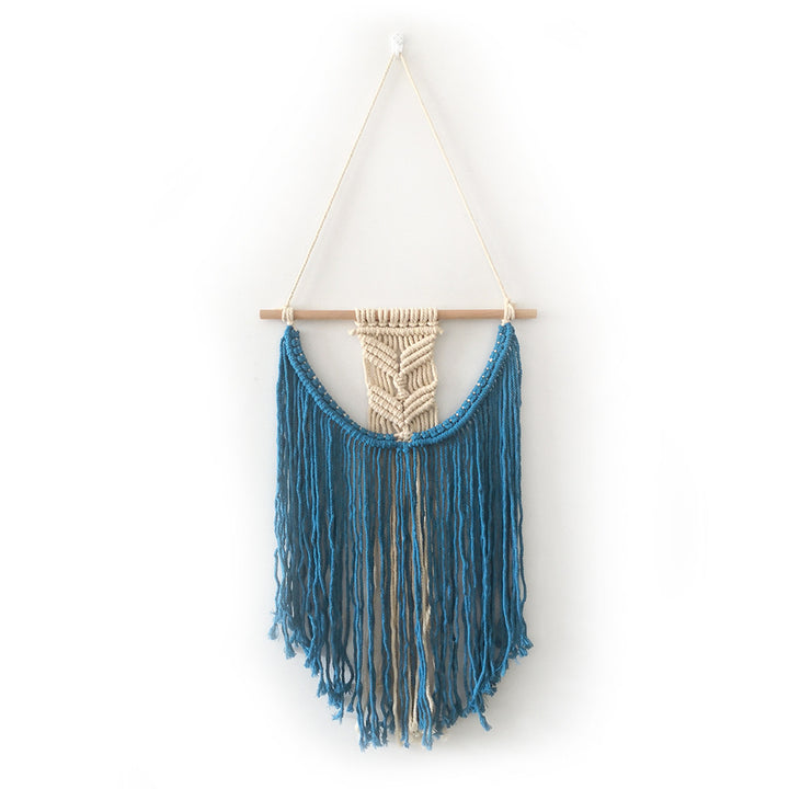 Macramé wall decoration with creative fringes