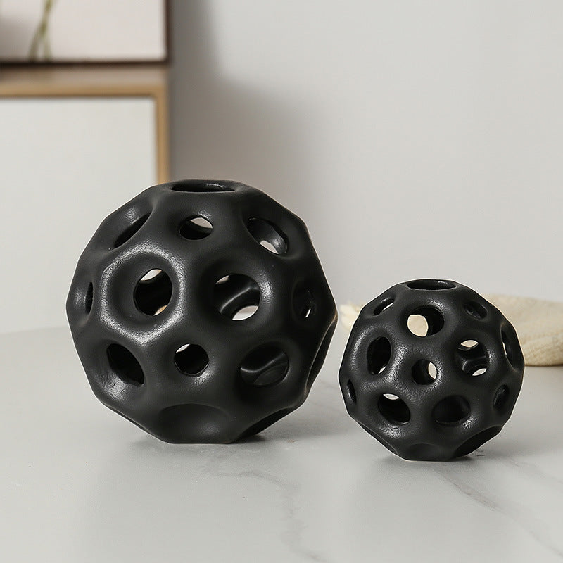 Decorative ceramic balls