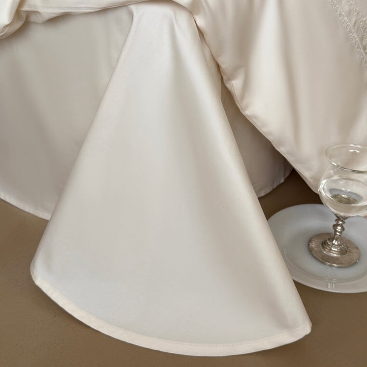 Decorative Luxurious Embroidered Silk Duvet Cover Set Avarnia