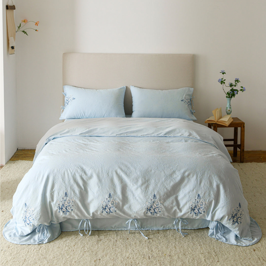 Decorative Decorative Bedding Set Avarnia