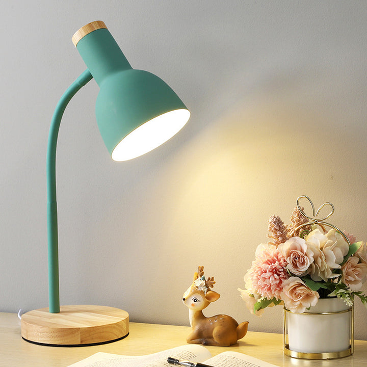 Modern desk lamp with adjustable arm
