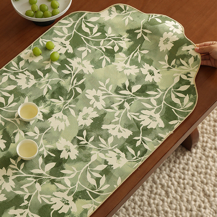 Elegant decorative table runner