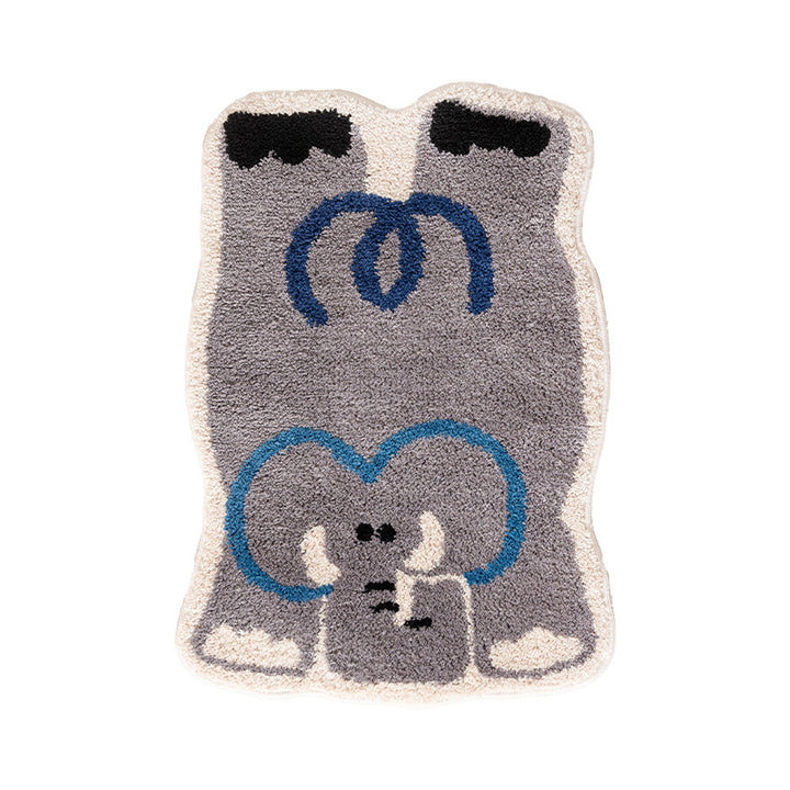 Gorilla-shaped bath mat with non-slip bottom