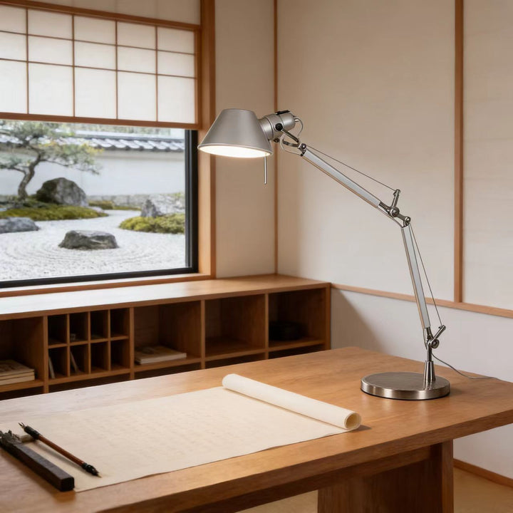 Adjustable Swivel Desk Lamp