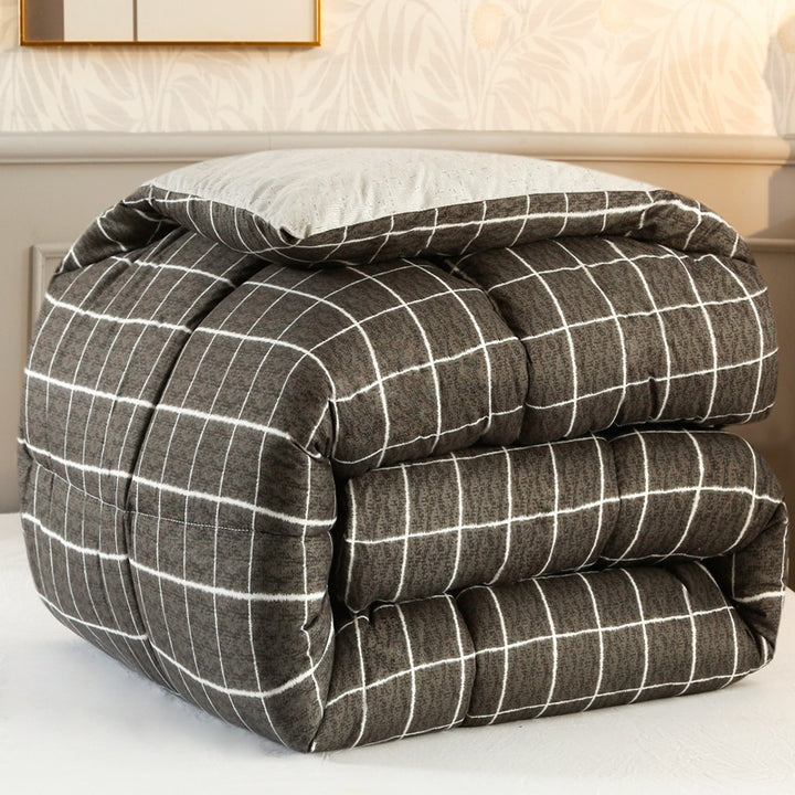 Ultra-Soft Grid Pattern Comforter