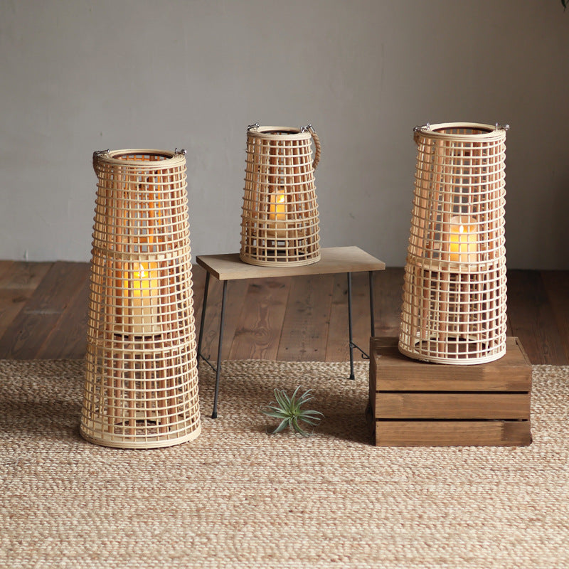High-quality basket lamp in natural design
