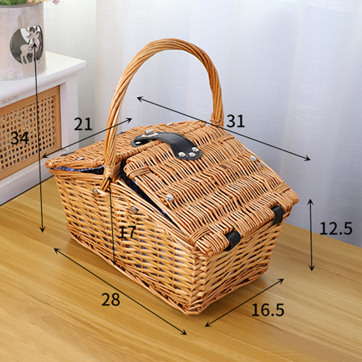 Picnic blanket with waterproof bottom and check pattern