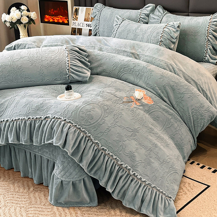 Luxurious Embroidered Bedding Set