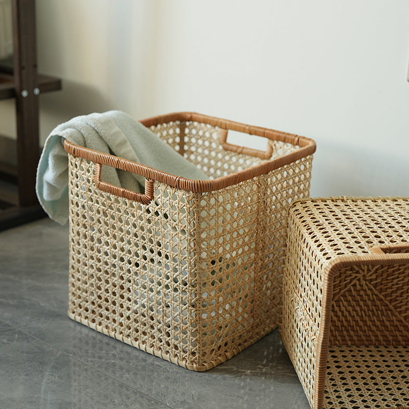 Stylish and practical waste bin