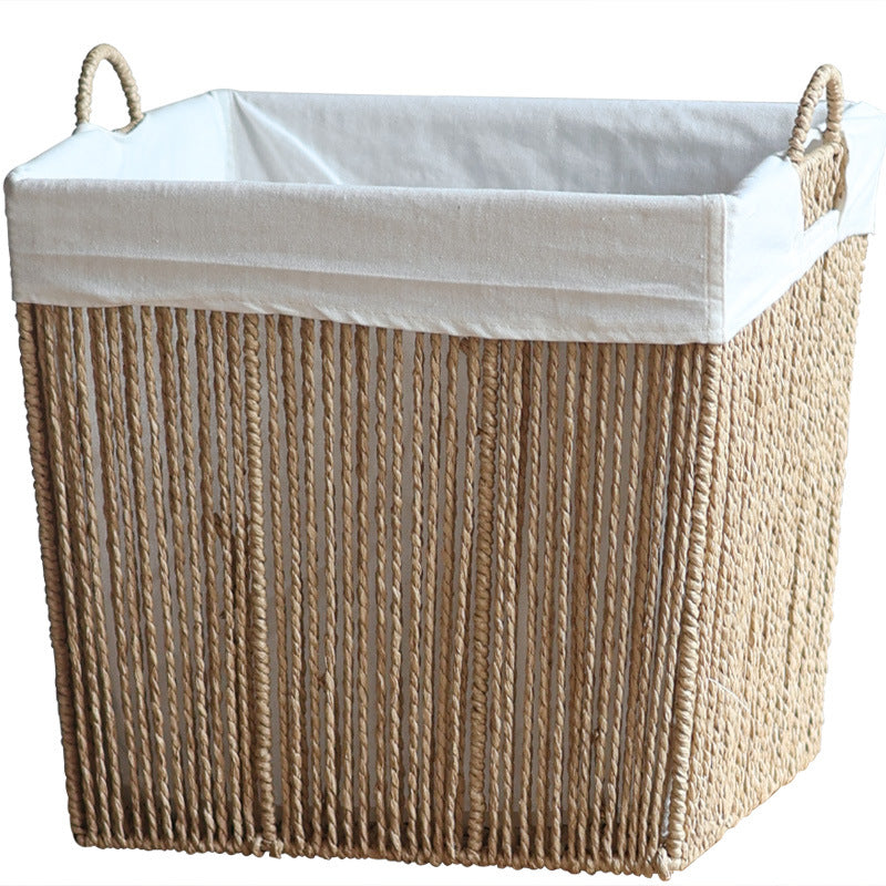 Storage basket with practical handles