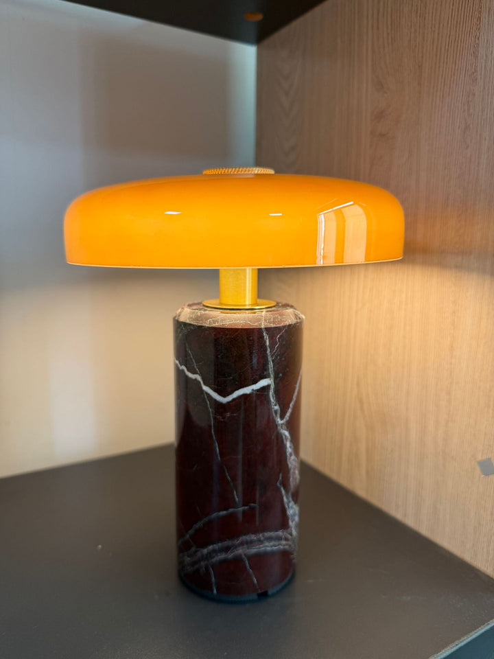 Decorative table lamp