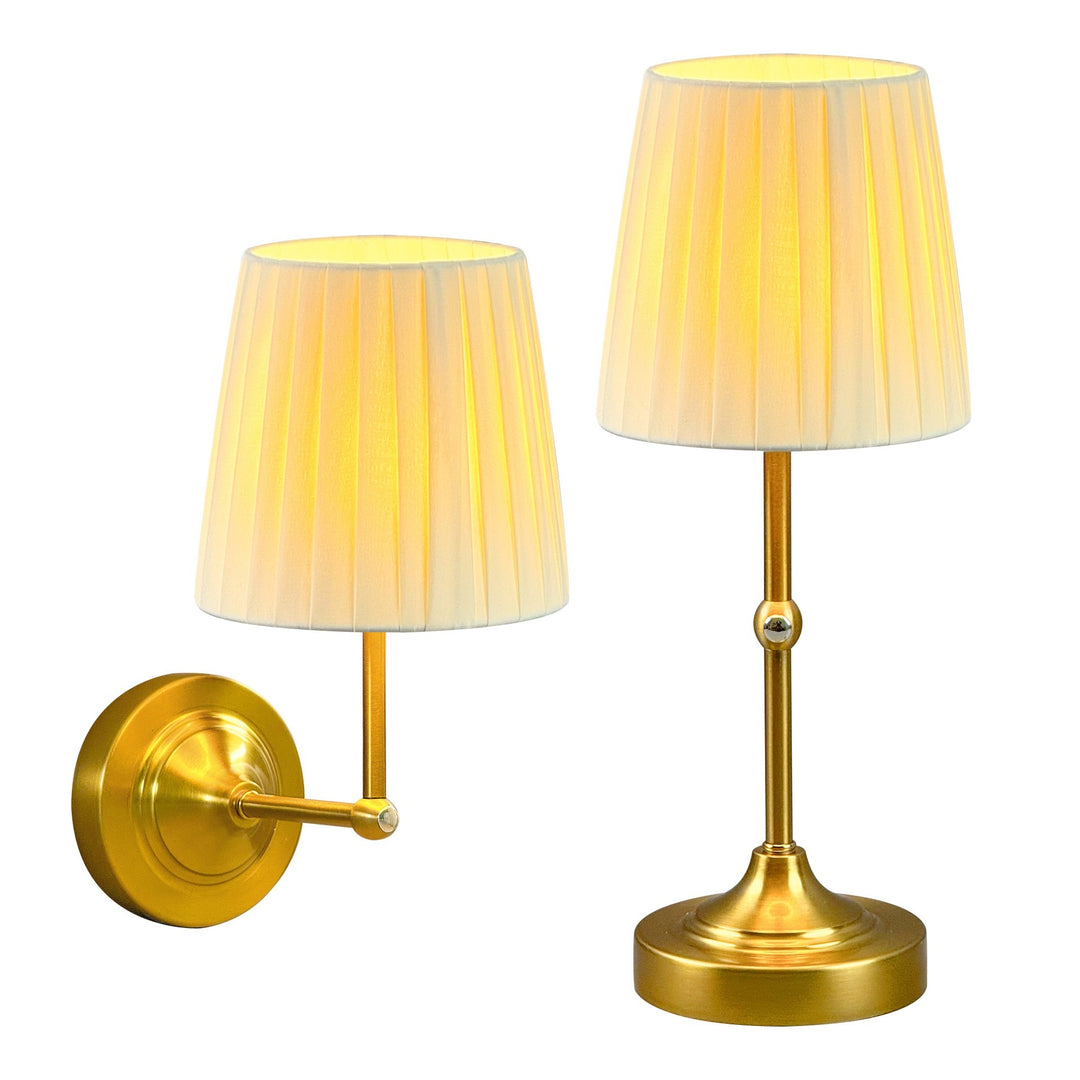 Elegant modern wall lamp