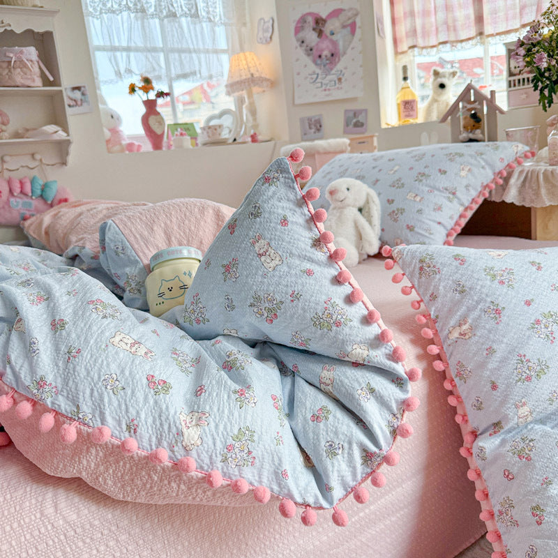Heart Patterned Decorative Pillow and Duvet Cover Set