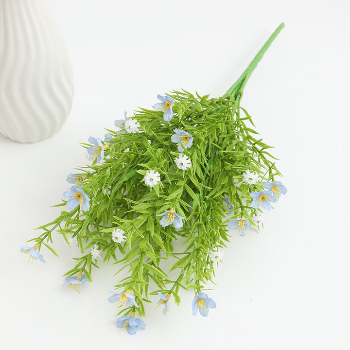 Artificial flower stem with fine blooms