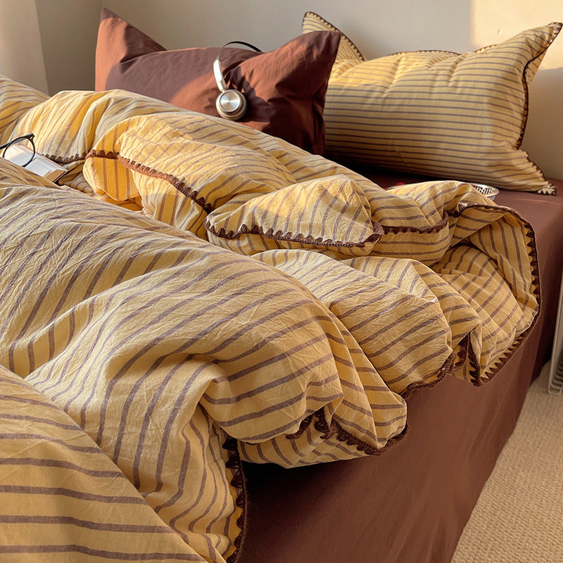 Decorative Striped Duvet Cover Set Avarnia