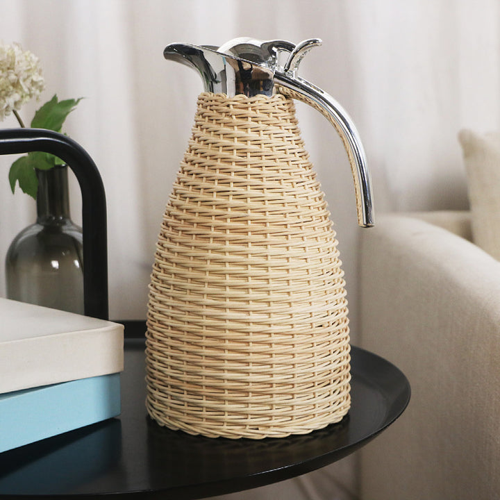 Stylish water carafe with woven design