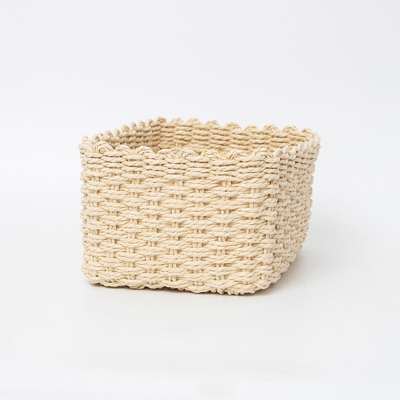 Stylish storage basket with removable inner lining
