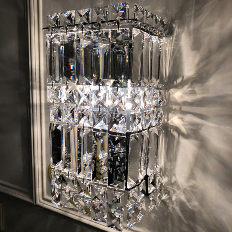 Glamorous wall lamp