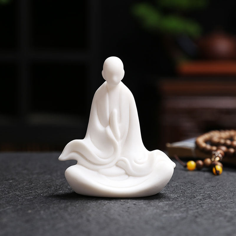 Elegant and modern Feng Shui sculpture