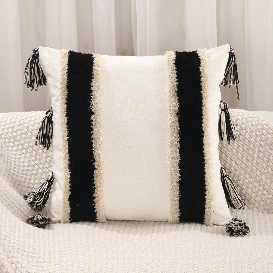 Textured Diamond Pattern Throw Pillow