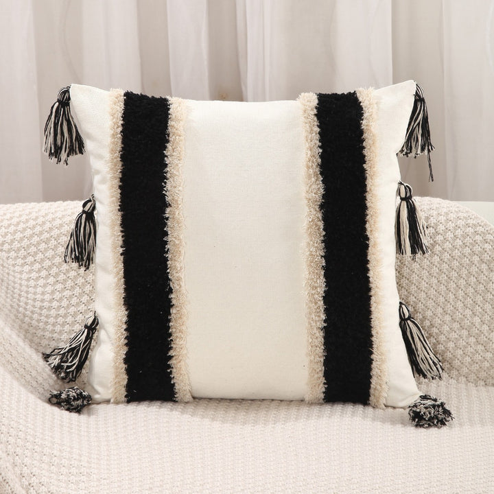 Textured Diamond Pattern Throw Pillow