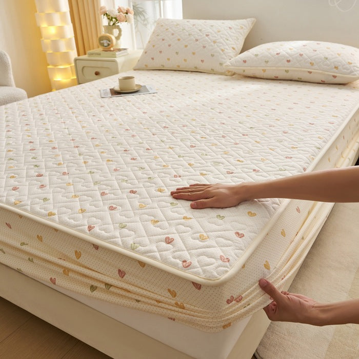Decorative Quilted Mattress Protector Avarnia